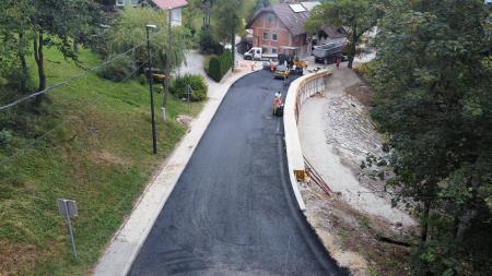 Plaz pri OŠ (asfaltiranje)