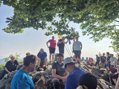 IMG-74ae7522e91265e67e33923ff3cf835a-V