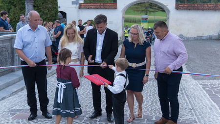 Otvoritev grajsko dvorišče 04