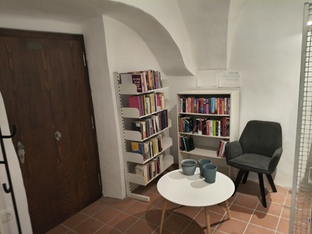 Prenovljena Knjižnica Polhov Gradec
